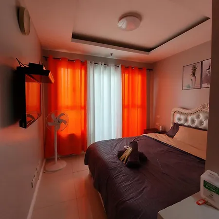 Budget Family Room W Free Pool Access In Manila
